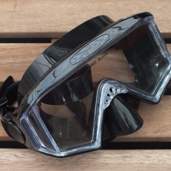 3-Windows Snorkelling Diving Liquid Silicone Mask WIL-DM-36 with Free Case